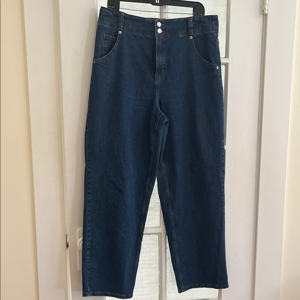 Banana Republic Ultra High-Rise Straight Fit Jeans